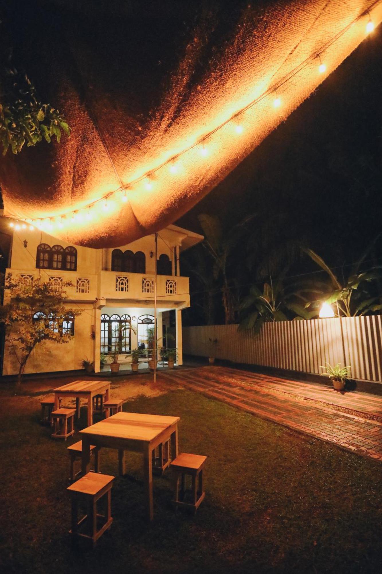 Island Diaries Hostel Katunayaka Exterior foto